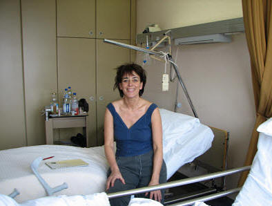 ineke 3 16 06 Patricia Walter's Hip Resurfacing with Dr. De Smet 2006